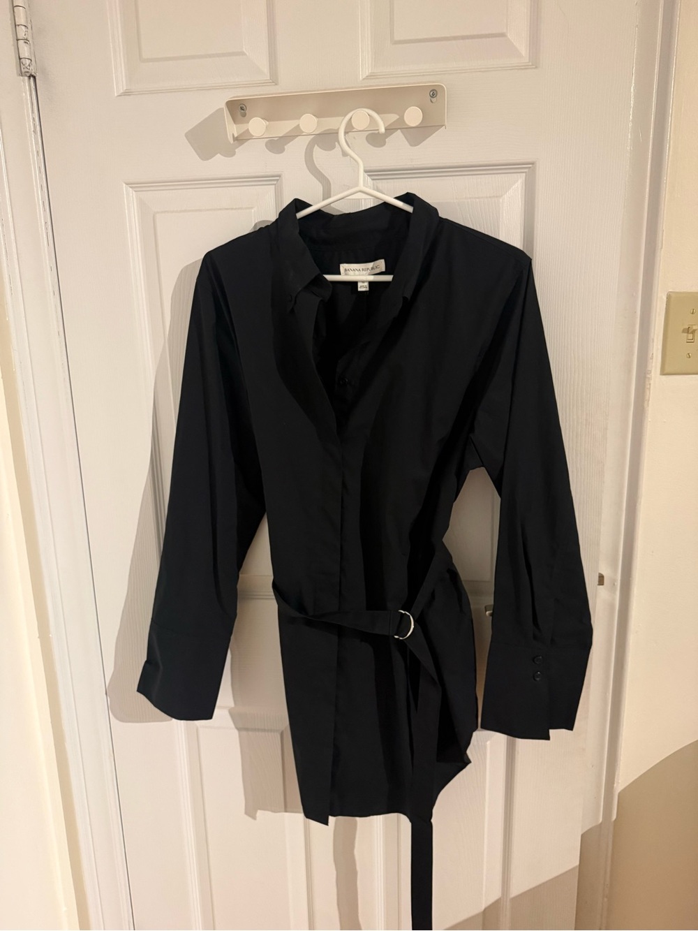 Banana Republic women’s Black Tunic with Wrap Belt- size XL- NWT